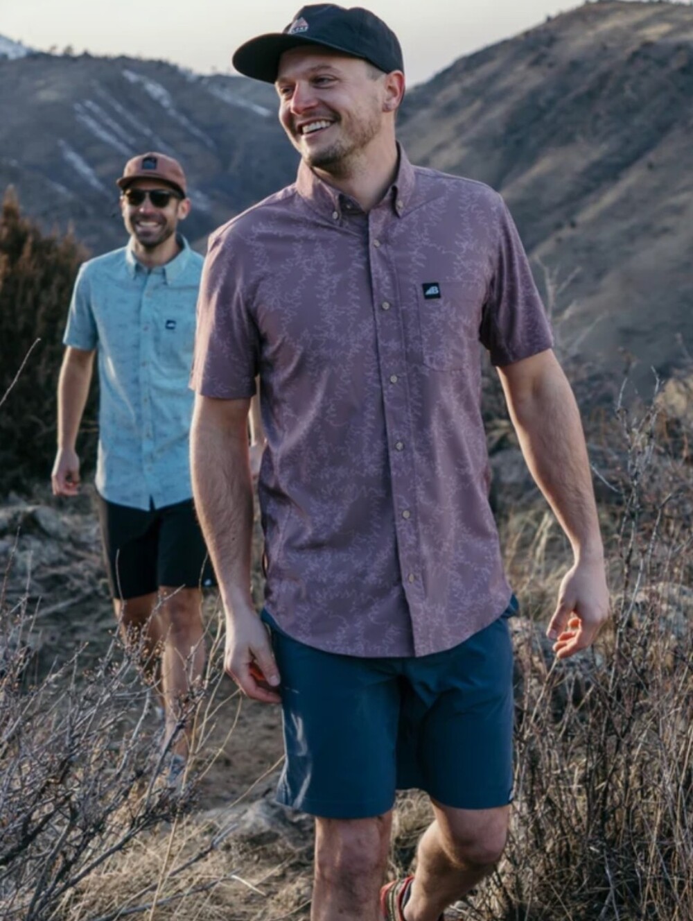 Belong Designs Vista Stretch Button Down Size Small in 'Maroon Piney' Hiking